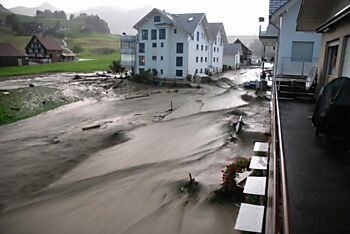 Dynamisches Hochwasser im Juli 2007 im Gross
